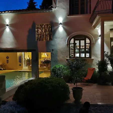 Bastide Du Chateau Проживание в семье Montfaucon (Gard)