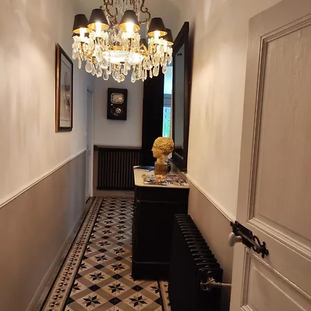 Проживание в семье Bastide Du Chateau *